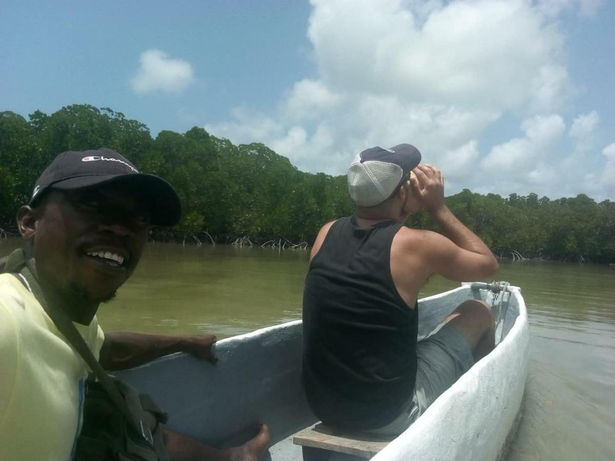 Mida Creek Nature Camp Watamu Bagian luar foto