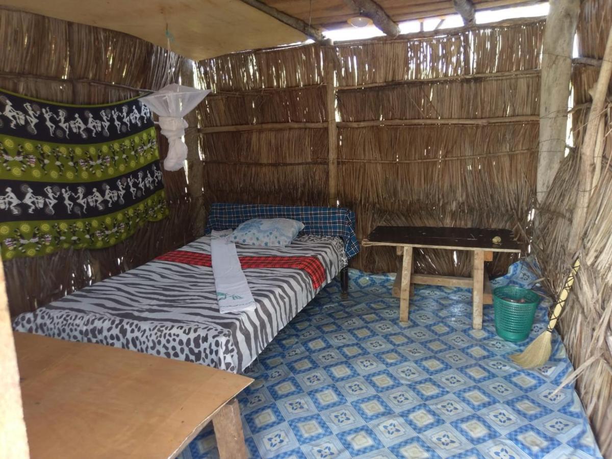 Mida Creek Nature Camp Watamu Bagian luar foto